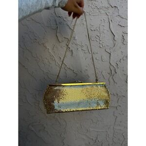 Vintage Gold Mesh Whiting & Davis Clutch Evening Bag Handbag Kiss Lock
